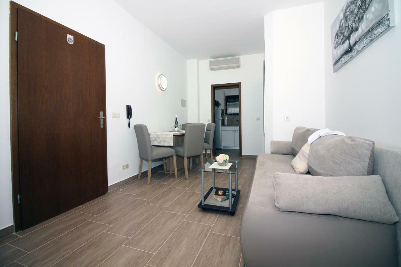 Apartmani Amado/Lozic Zara Esterno foto